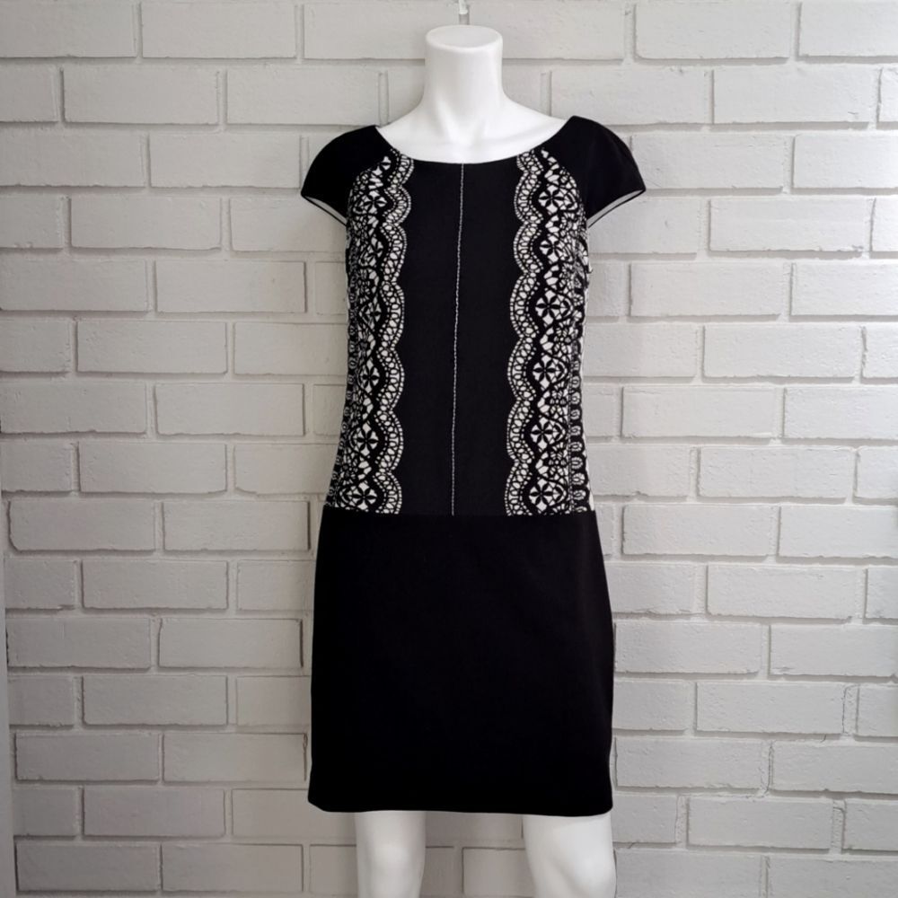 JAX Black/White Lined Dress. Size 8
